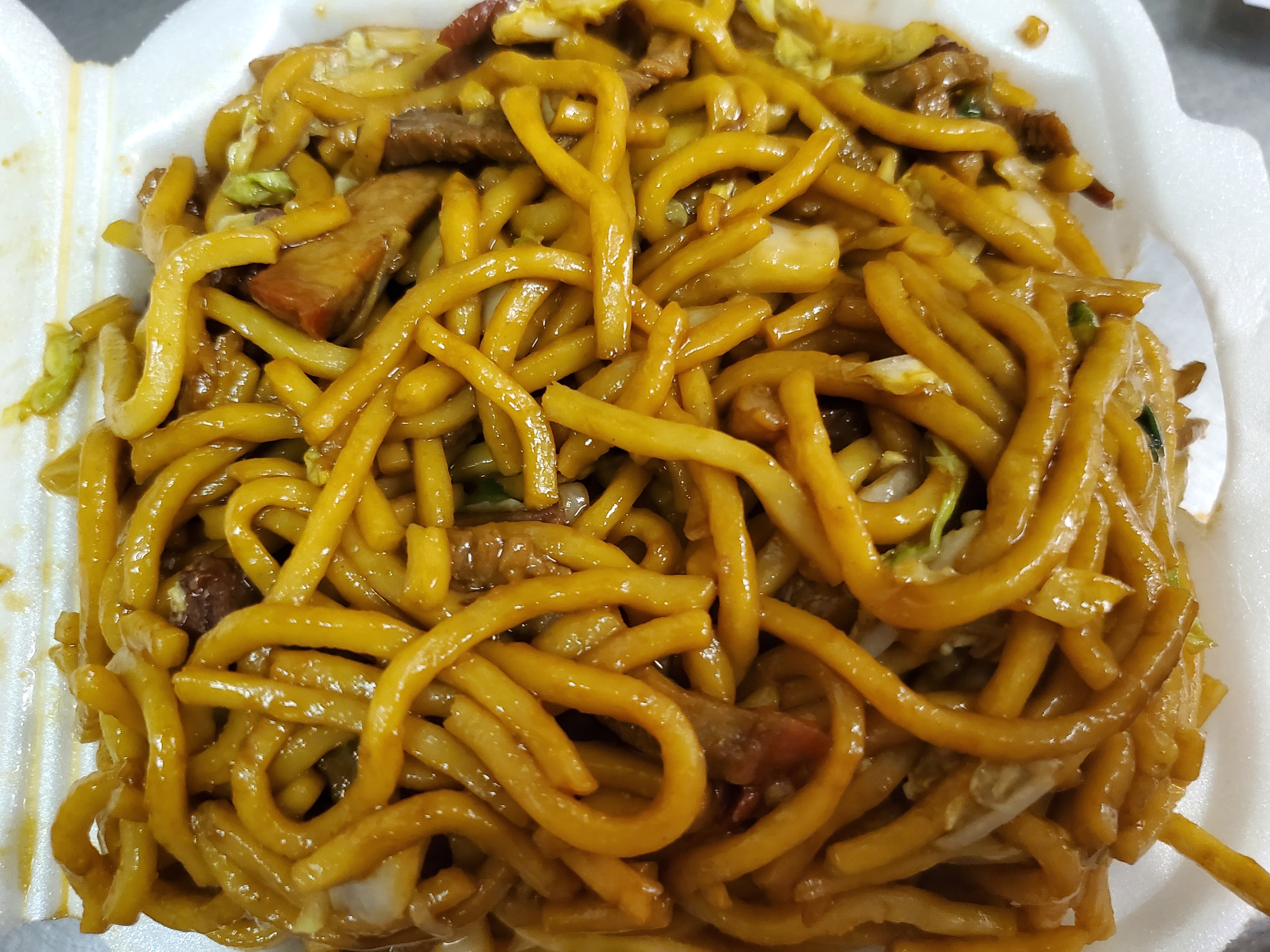 Order D10. Roast Pork Lo Mein food online from China King store, Fayetteville on bringmethat.com