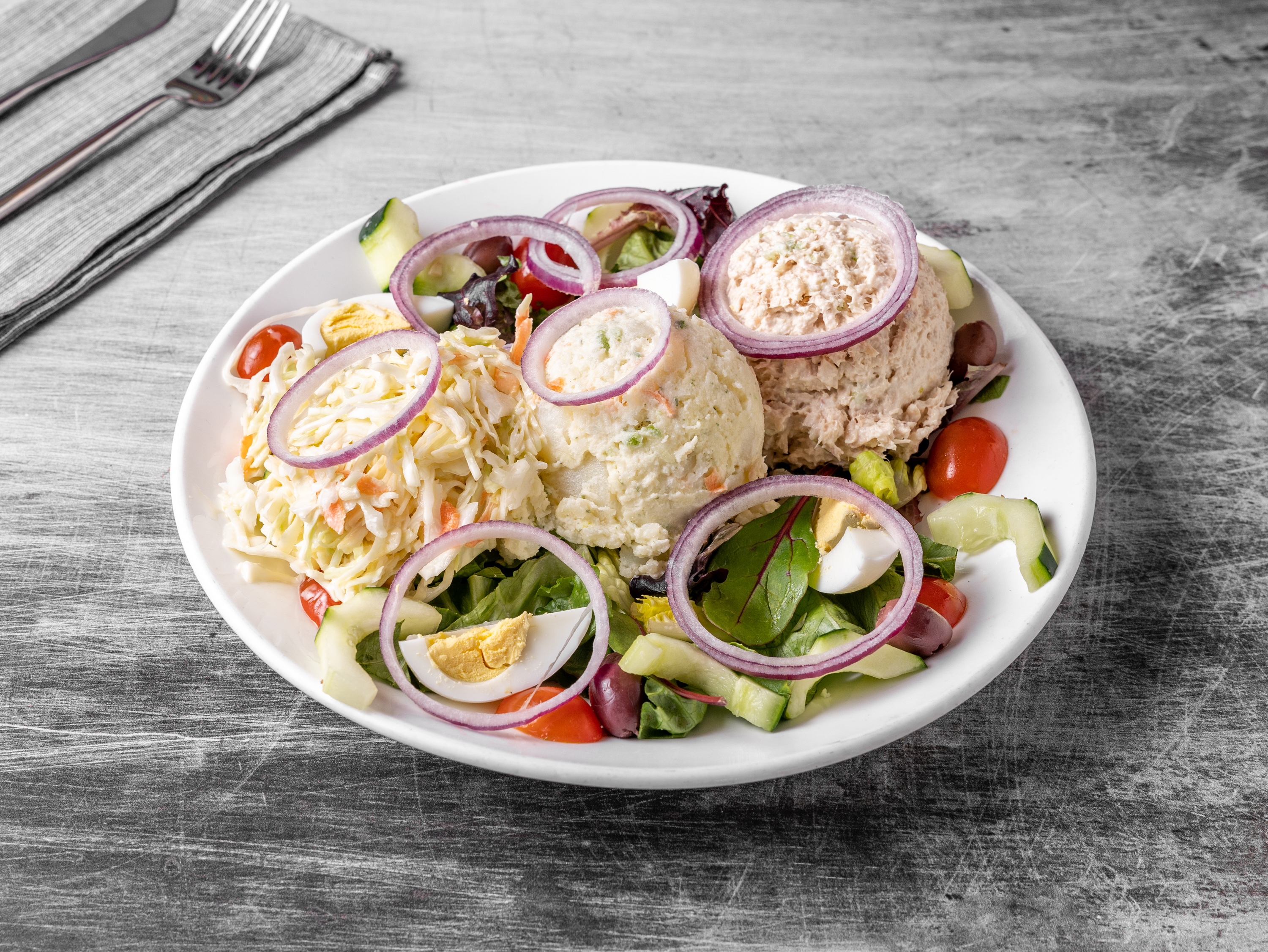 Order Tuna Salad Platter food online from Ardsley Diner store, Ardsley on bringmethat.com