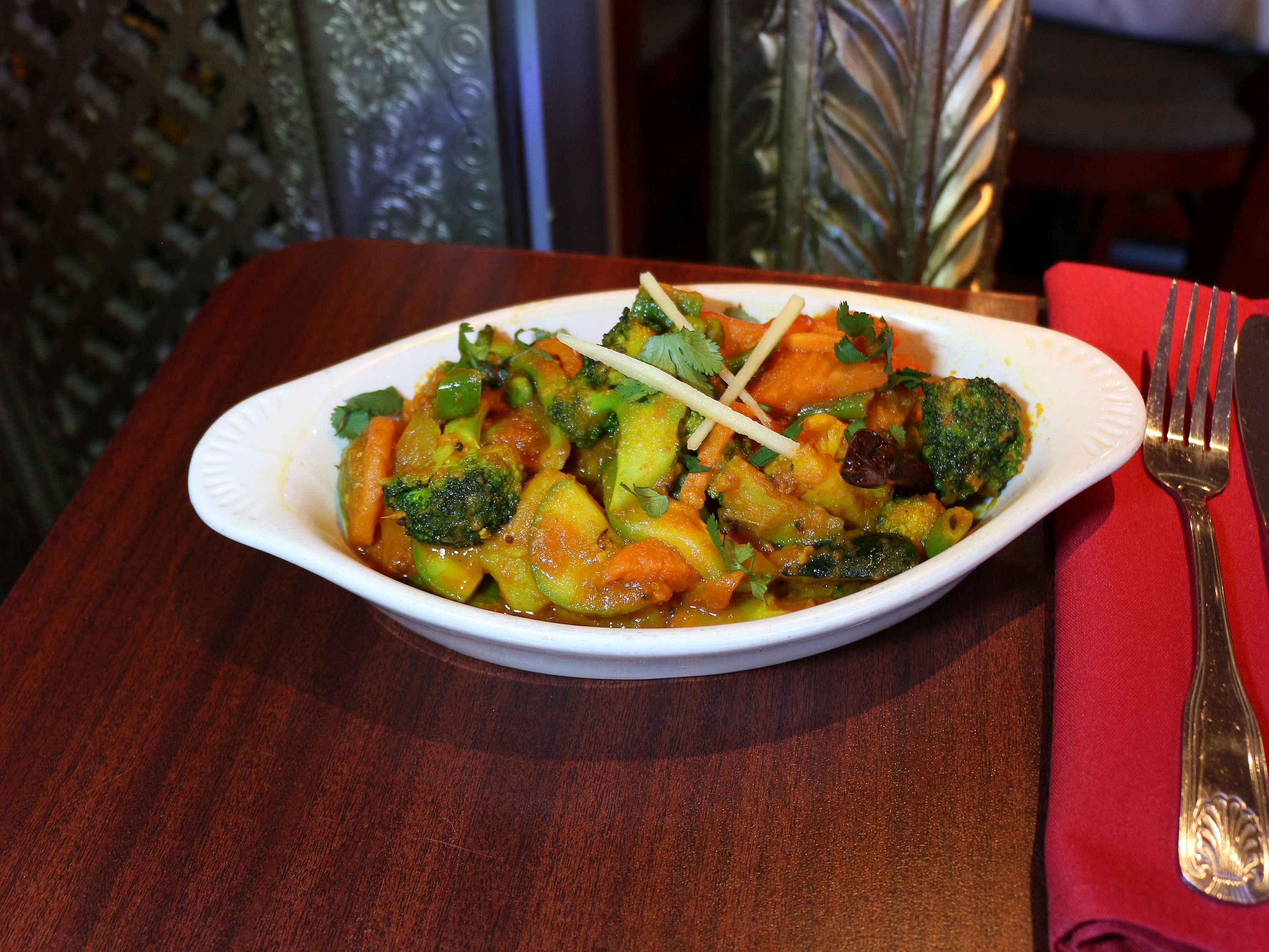 Order Vegetable Jalfrezi food online from Sizzling bombay store, Bel Air on bringmethat.com