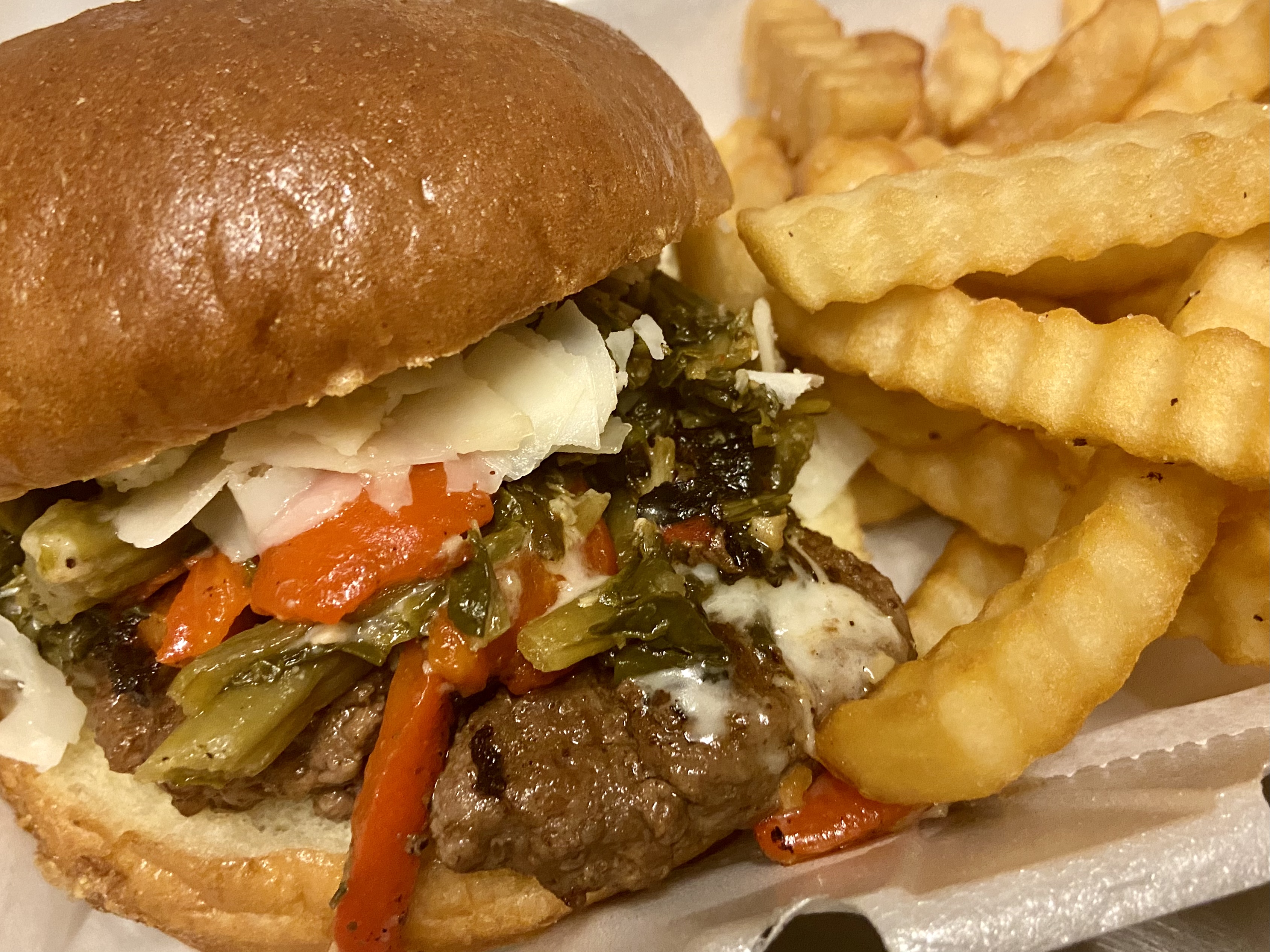 Order Mi-Pal's Burger food online from Mipal Deli store, Philadelphia on bringmethat.com