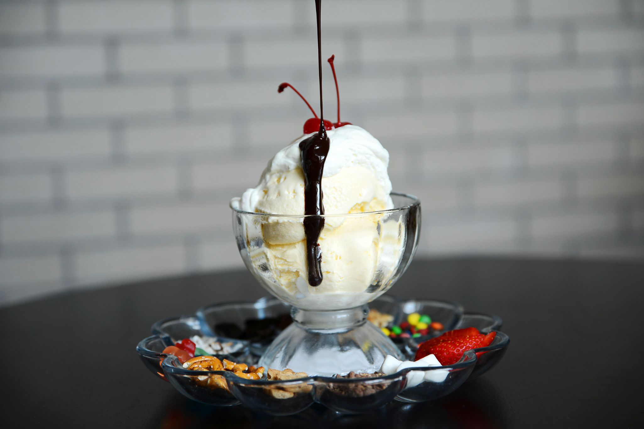 Order Loaded Hot Fudge Sundae food online from Conner Kitchen + Bar store, Indianapolis on bringmethat.com