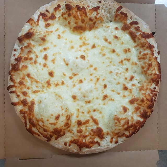 Order Garlic Cheesebread food online from Pizza Man of Columbia Heights store, Minneapolis on bringmethat.com