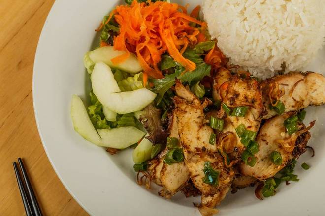Order  Sautéed Lemongrass Chicken Rice Plate food online from Fusion Cafe store, Metairie on bringmethat.com