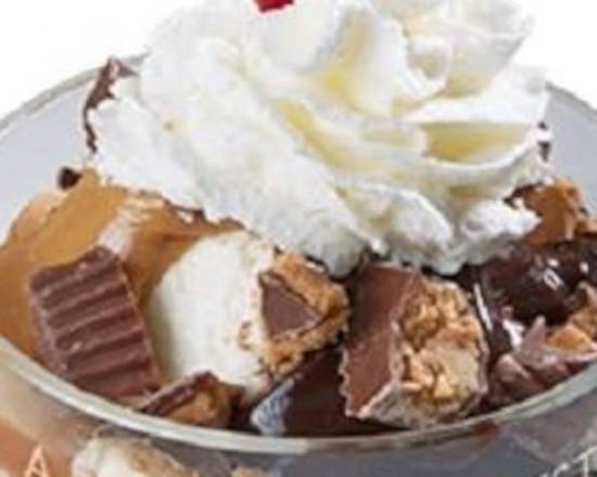 Order Peanut Butter Cup Sundae food online from Bruster Real Ice Cream store, Stone Mountain on bringmethat.com