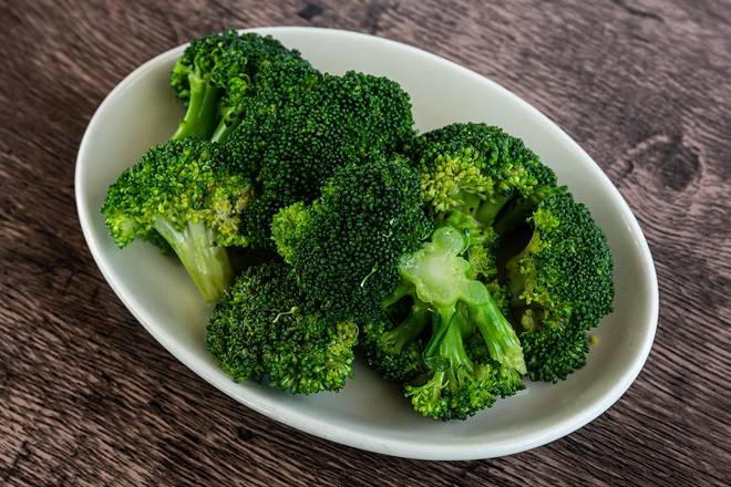 Order Steamed Broccoli food online from Wood Ranch BBQ & Grill store, Camarillo on bringmethat.com