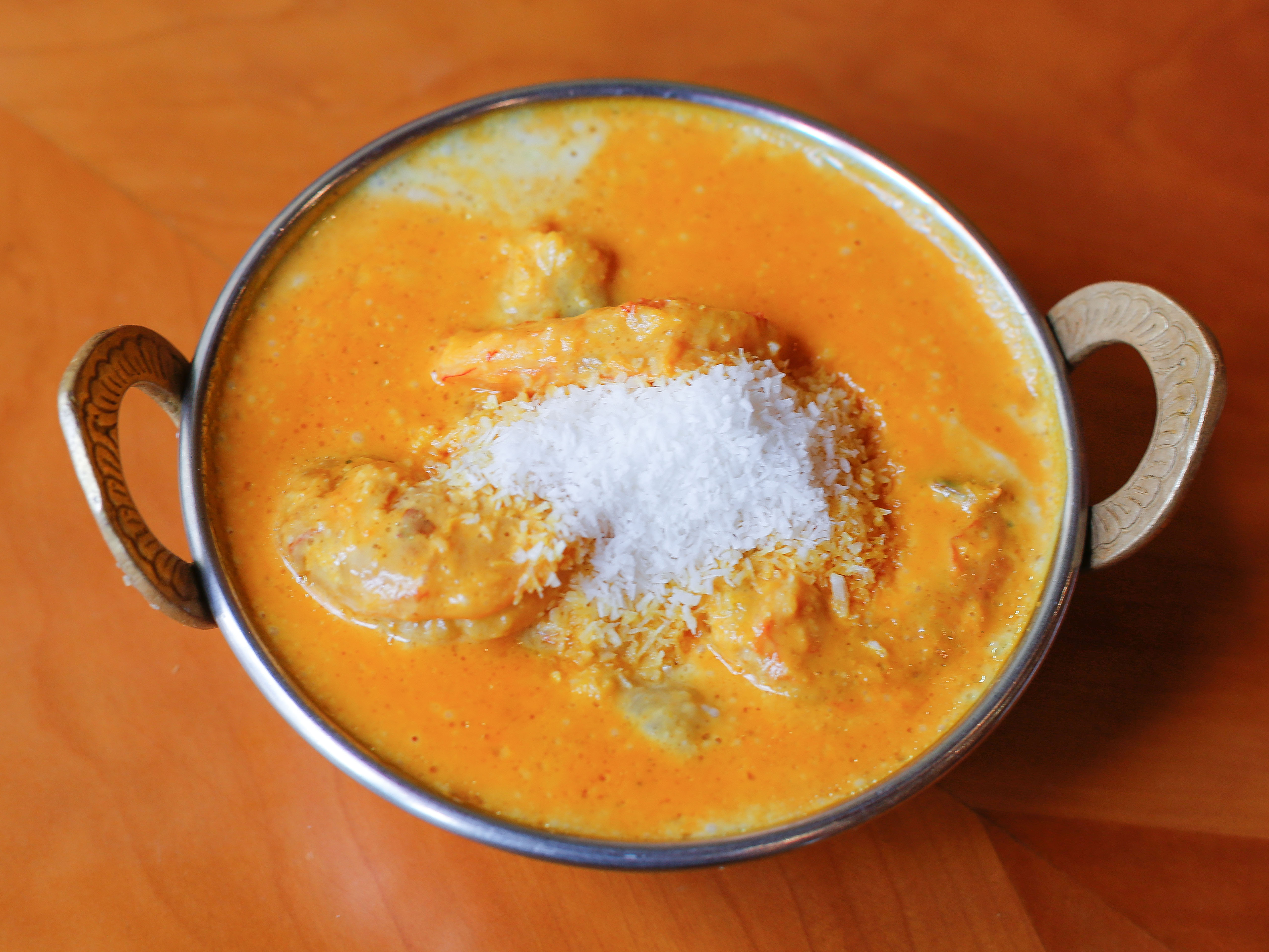 Order Prawns Goa Curry food online from Sf Chef store, San Rafael on bringmethat.com