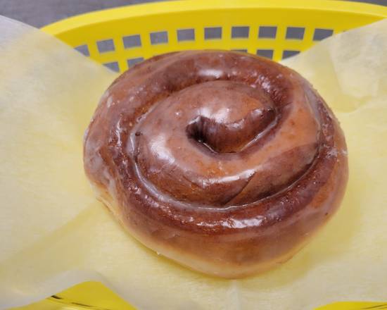 Order Cinnamon Roll food online from Sonny Donuts store, Sunnyvale on bringmethat.com