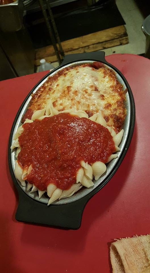 Order Italian Platter - Entree food online from Henry's Pizzeria store, East Windsor on bringmethat.com