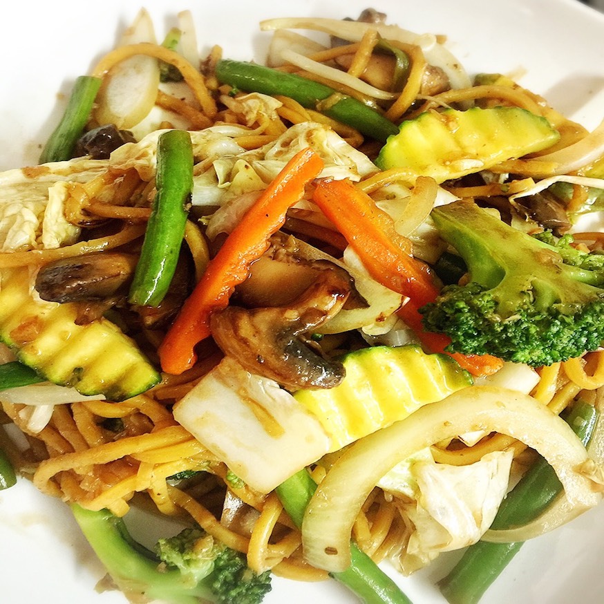 Order Yellow Noodle food online from Chang Thai Kitchen store, Toms River on bringmethat.com