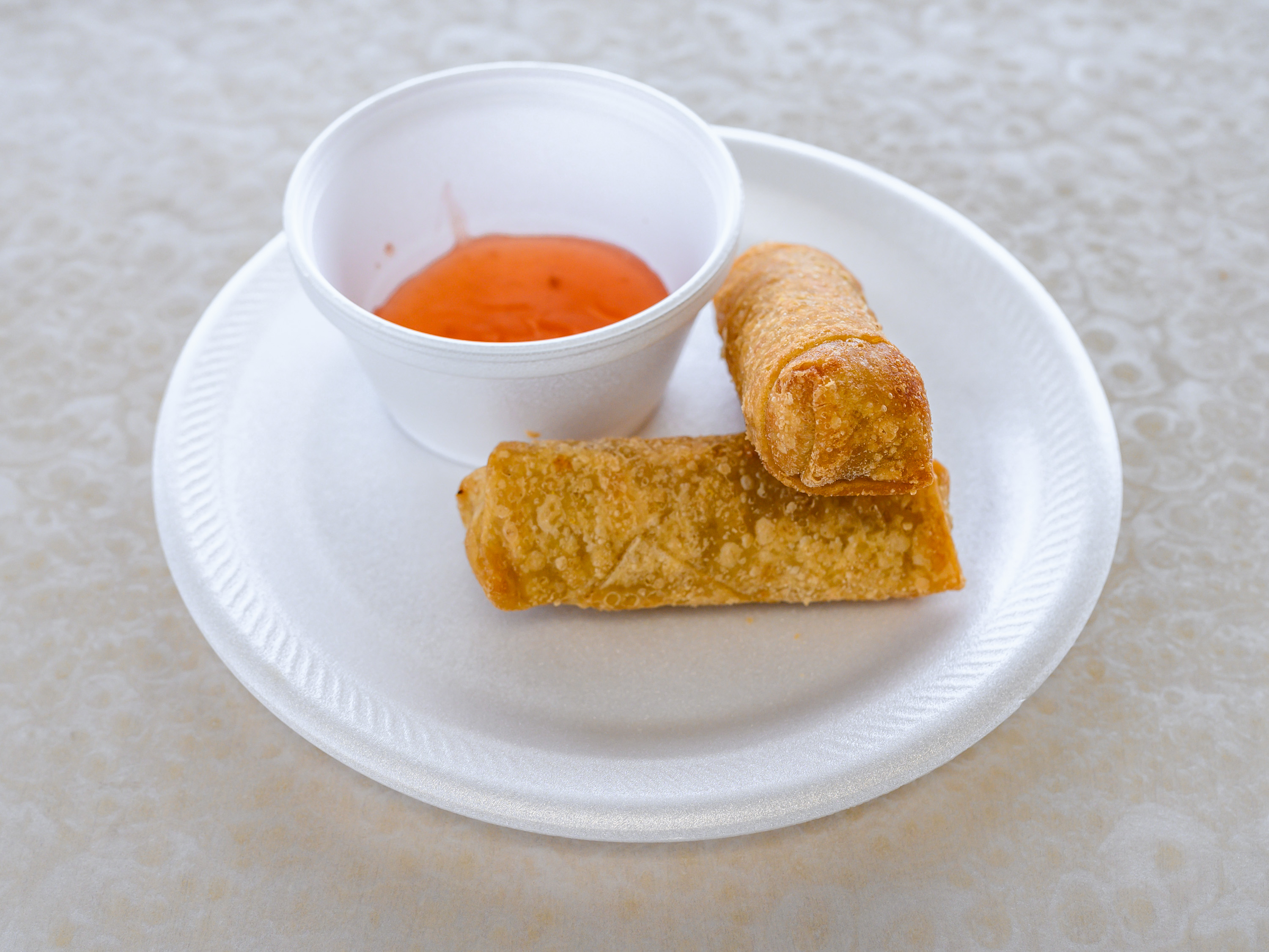 Order 3. Egg Roll food online from Lucky Chinese Restaurant store, Richmond on bringmethat.com