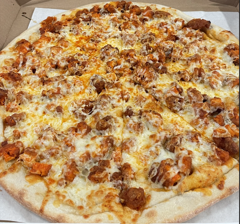Order Buffalo Chicken Pizza food online from Avenue Pizza store, Bloomfield on bringmethat.com