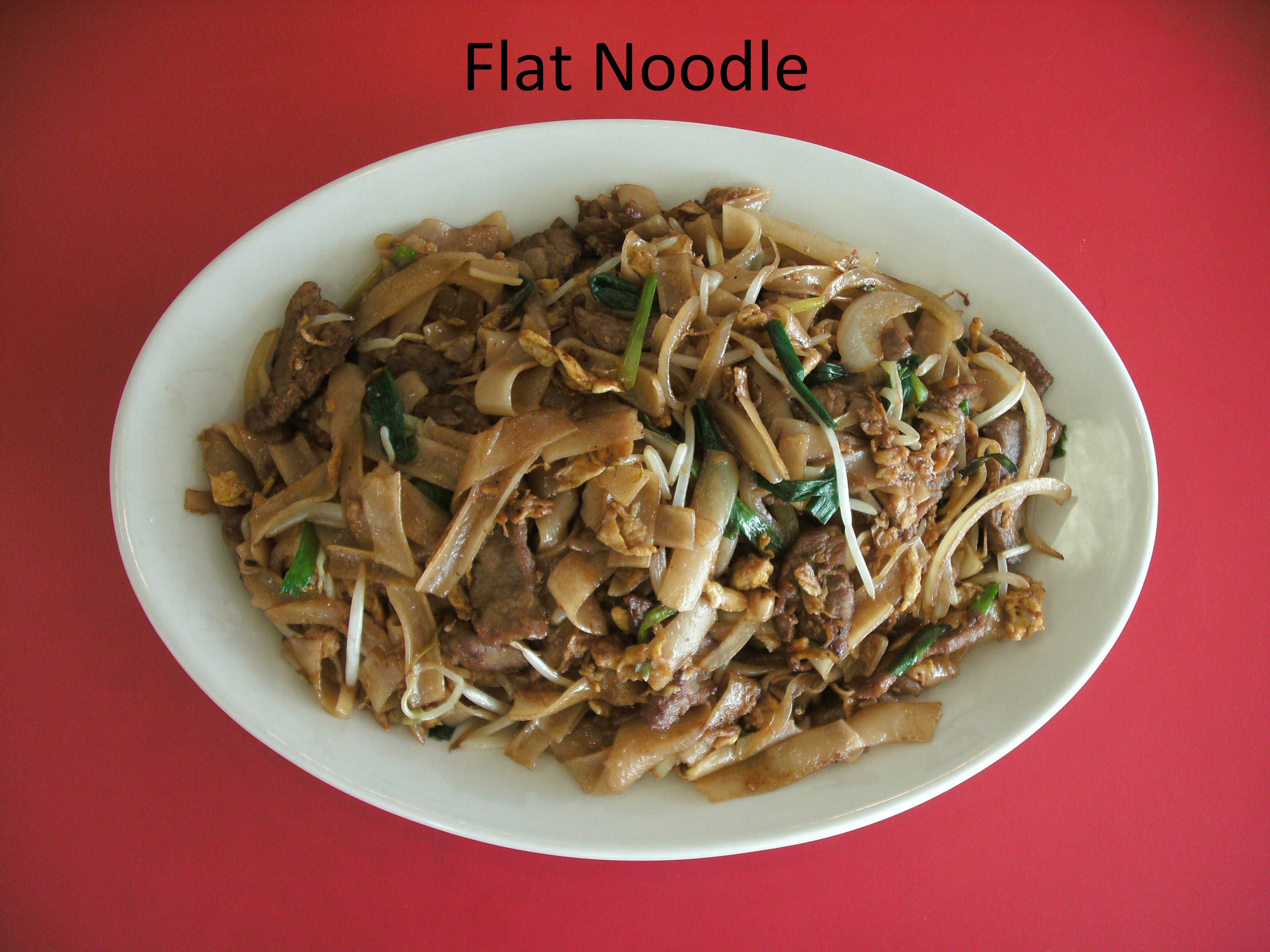 Order 802. Beef Flat Noodle Dinner food online from Yen China Cafe store, Garland on bringmethat.com