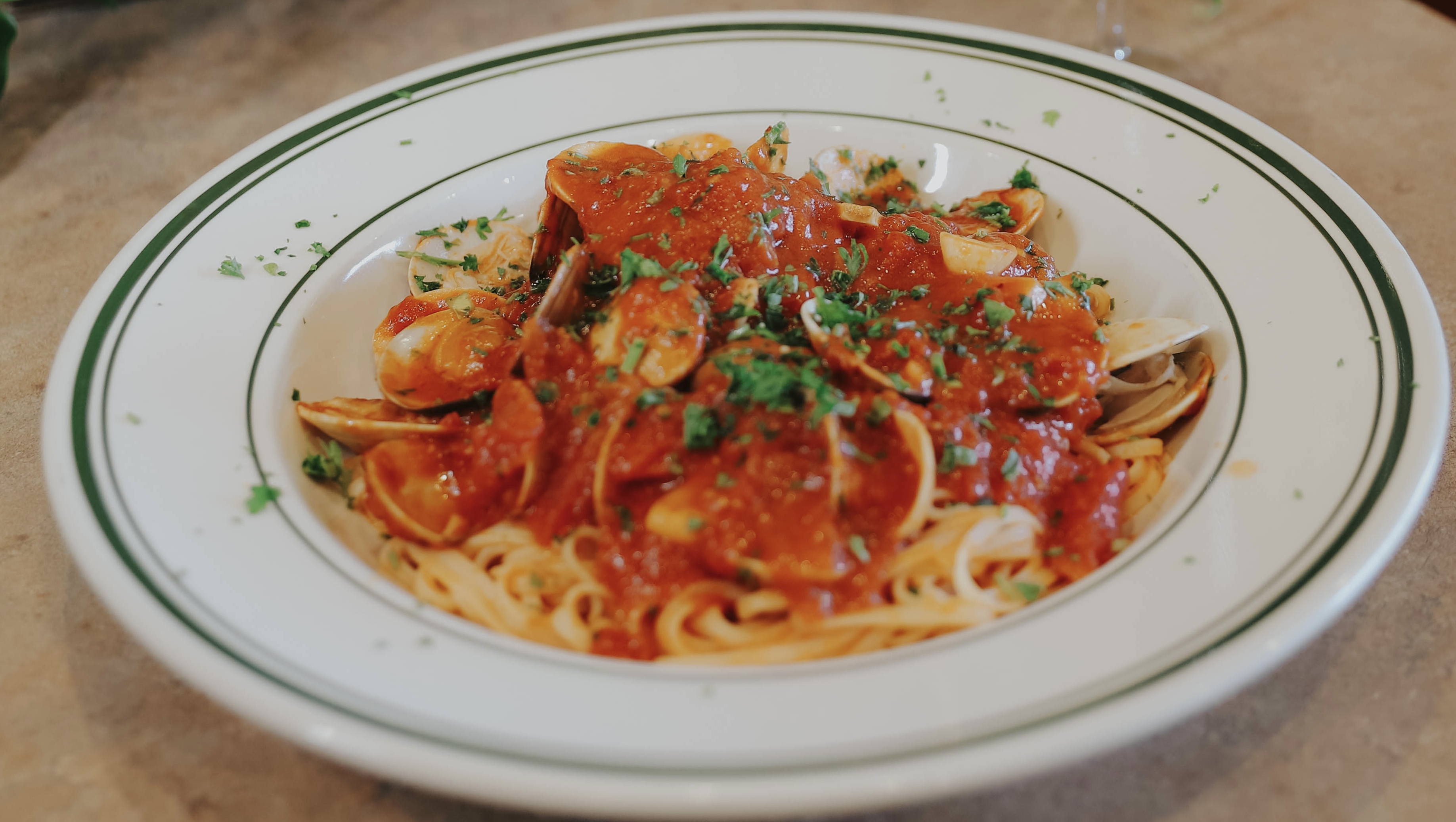 Order Linguine with Red Clam Sauce food online from Pasquale store, New Market on bringmethat.com