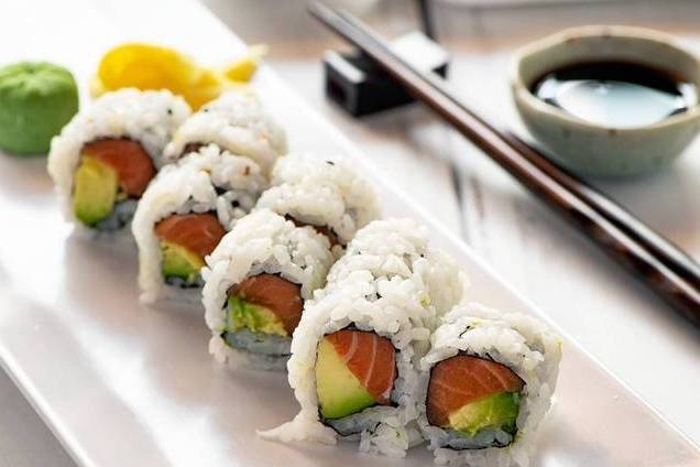 Order Salmon Avocado Roll food online from Sumo Japanese Restaurant store, Wenatchee on bringmethat.com