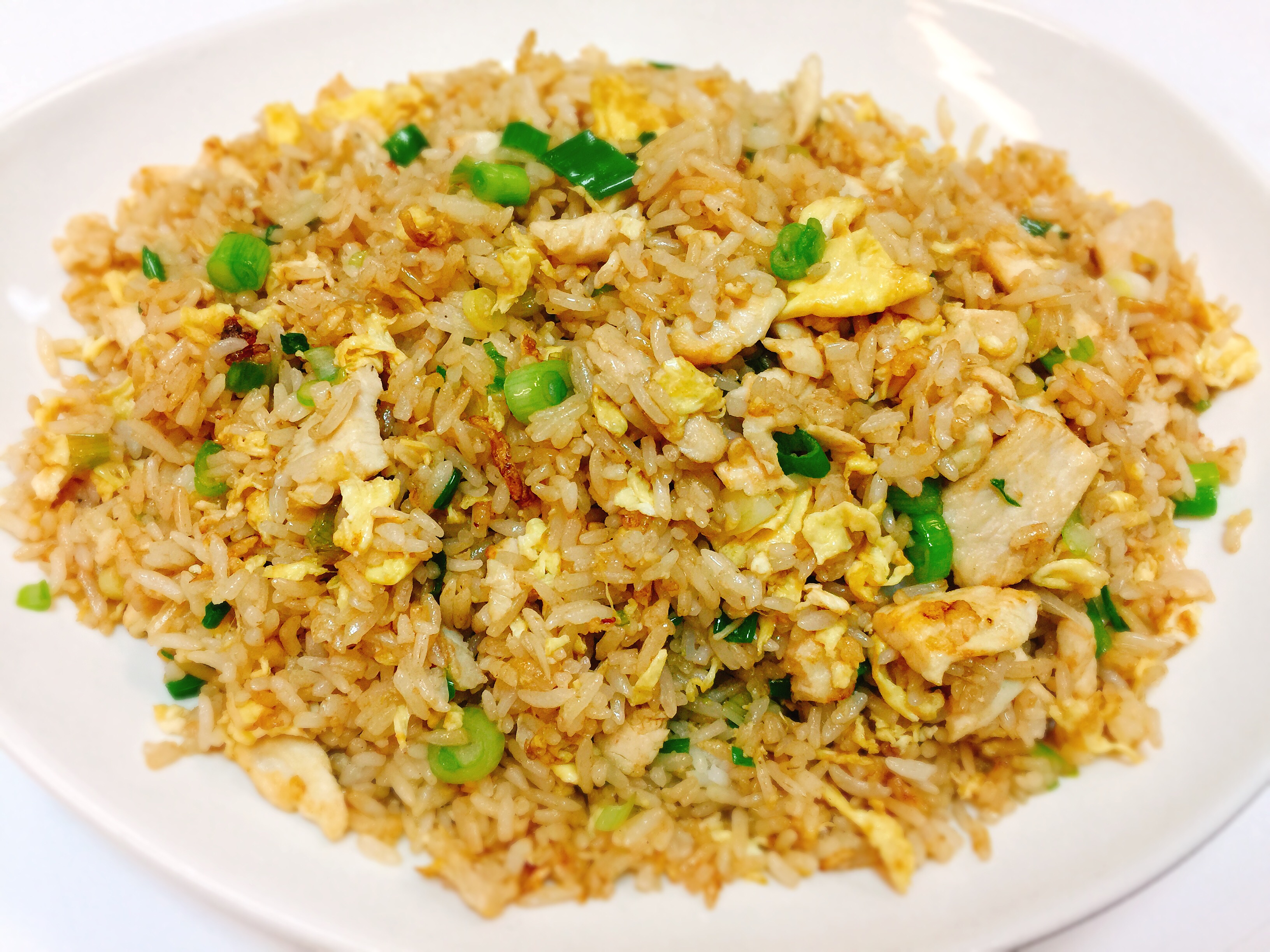 Order 164. Chicken Fried Rice 鸡炒饭 food online from Noodles Delight store, Roselle on bringmethat.com