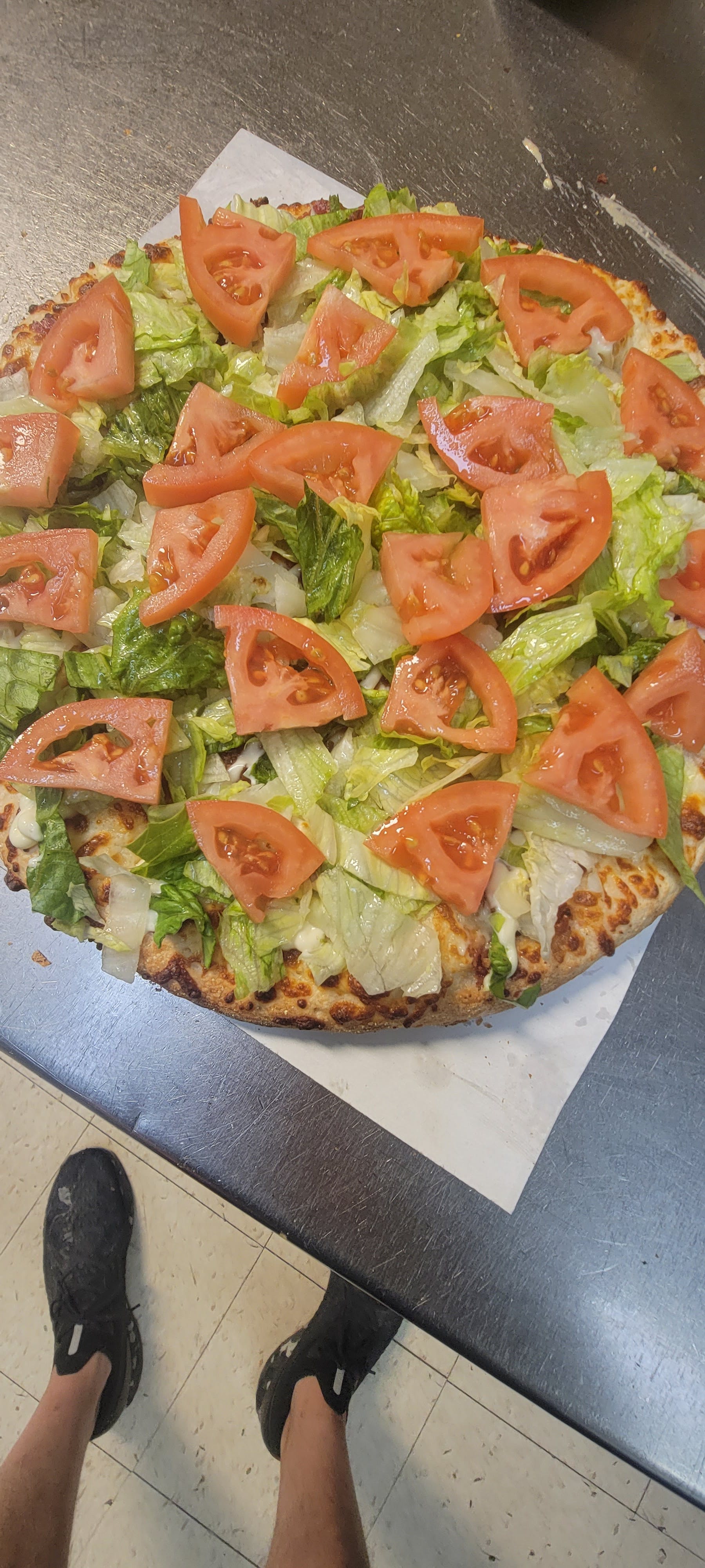 Order BLT Pizza - Small (6 Slices) food online from Stosh Pizza store, Center Line on bringmethat.com