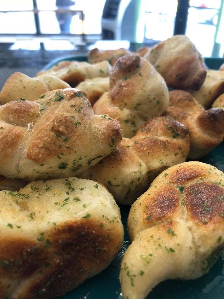 Order Garlic Knots - Appetizer food online from Denny's Pizza store, Newark on bringmethat.com