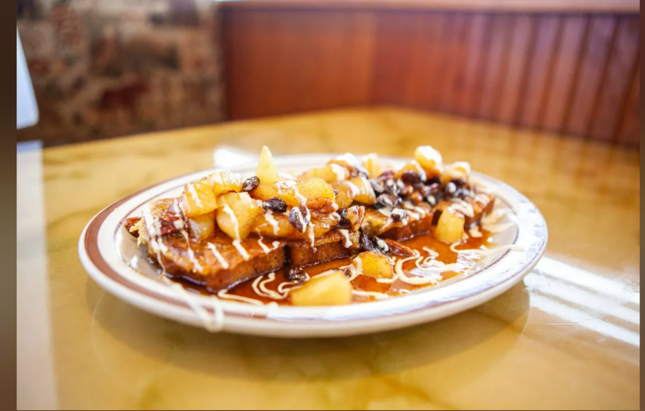 Order Signature Style French Toast  food online from Golden Bear Pancake & Crepery Restaurant store, Lansing on bringmethat.com