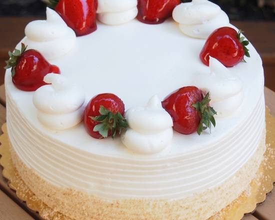 Order X-Large Strawberry Shortcake Slice with Whip Cream food online from Ny Popcorn store, New York on bringmethat.com