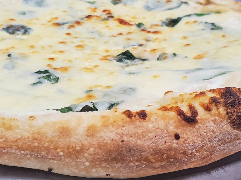 Order White Spinach Pizza food online from Pizza Shop store, Yorktown on bringmethat.com