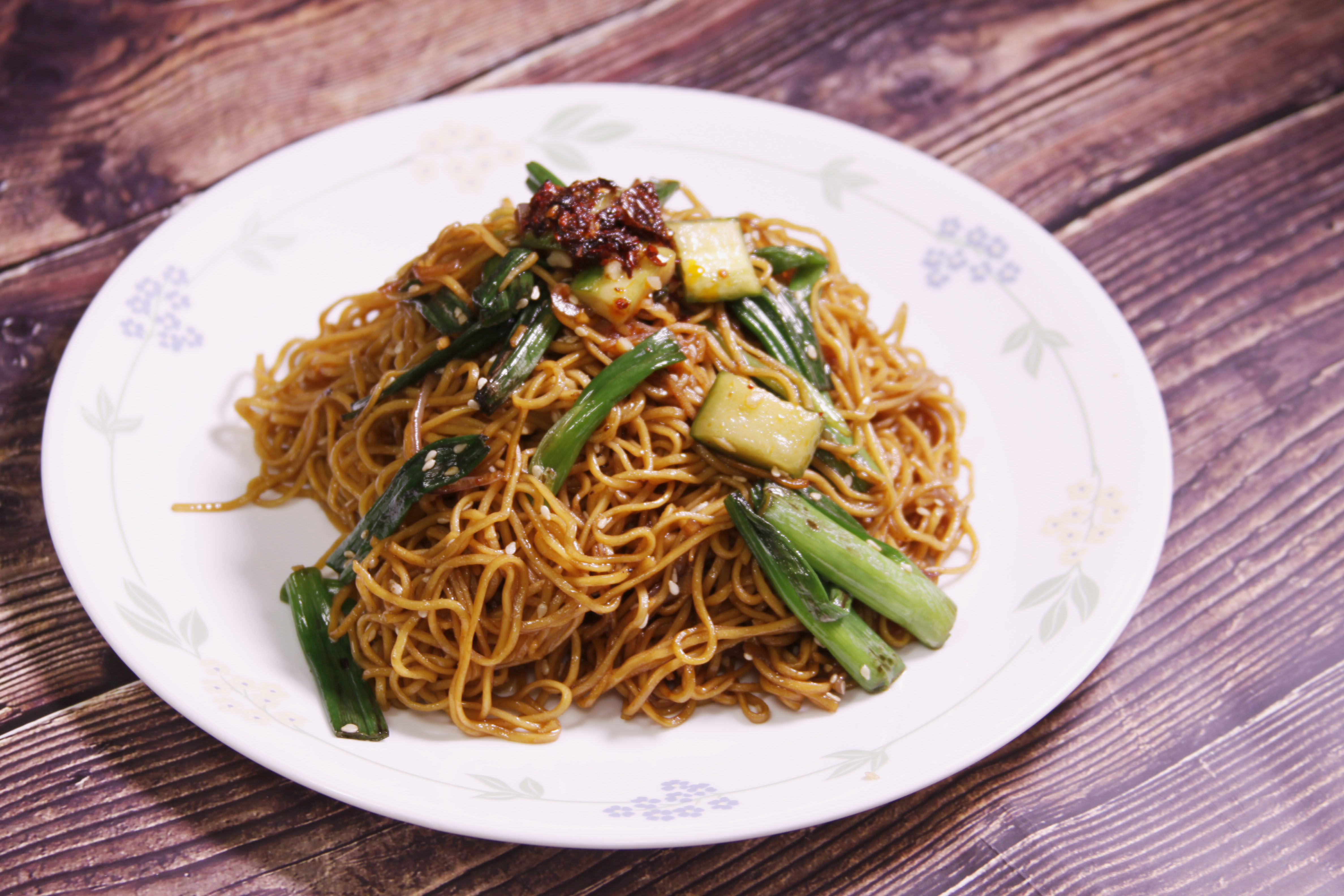 Order Soy Sauce Fried Noodles food online from Tasty Dish Chinese Street Food store, Hellertown on bringmethat.com