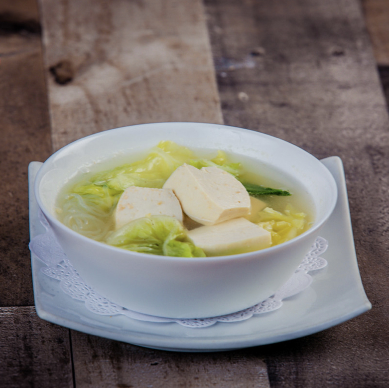 Order Soup Consomme food online from Clifton thai restaurant store, Clifton on bringmethat.com