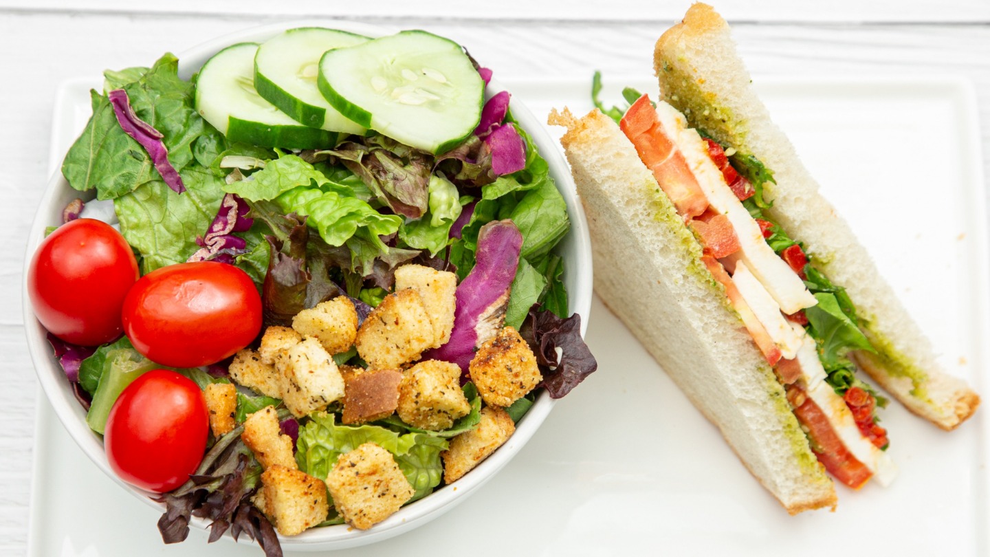 Order House Salad with Half Sandwich Pairing food online from Hale And Hearty store, New York on bringmethat.com