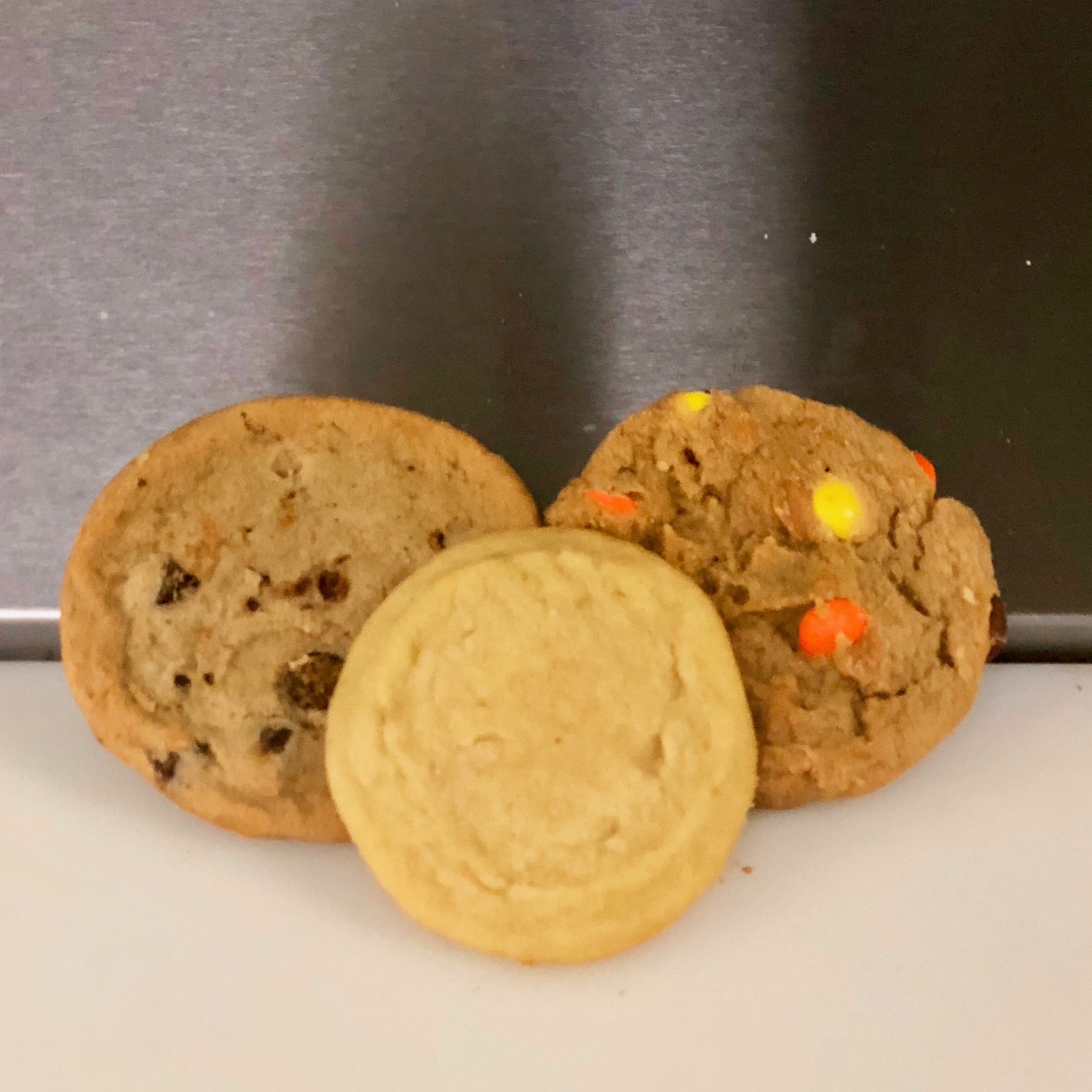 Order Pack of Cookies food online from Linda New York Pizzeria store, Rochester on bringmethat.com