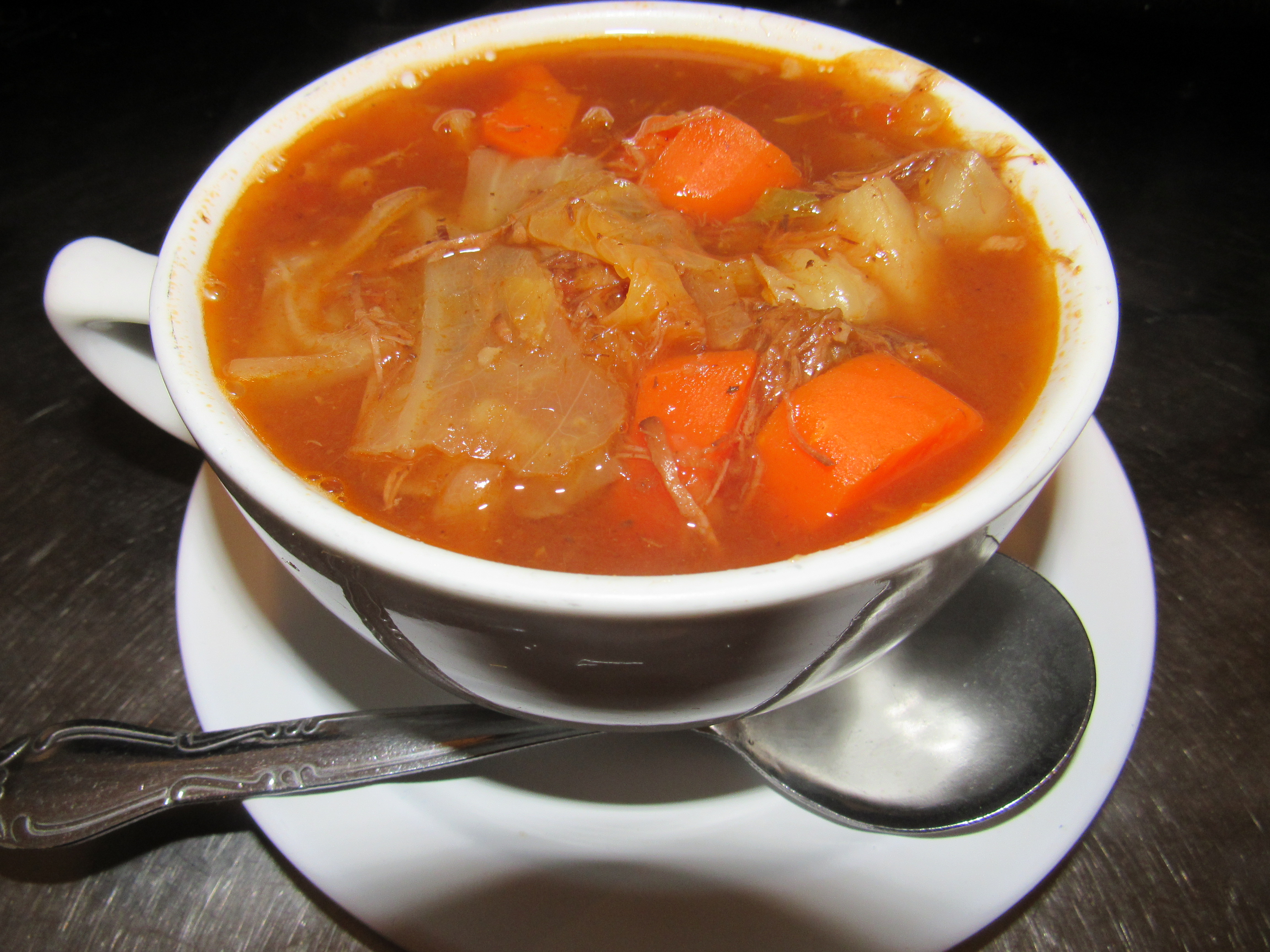 Order Vegetable Beef Soup food online from Soup Shoppe store, Riverside on bringmethat.com