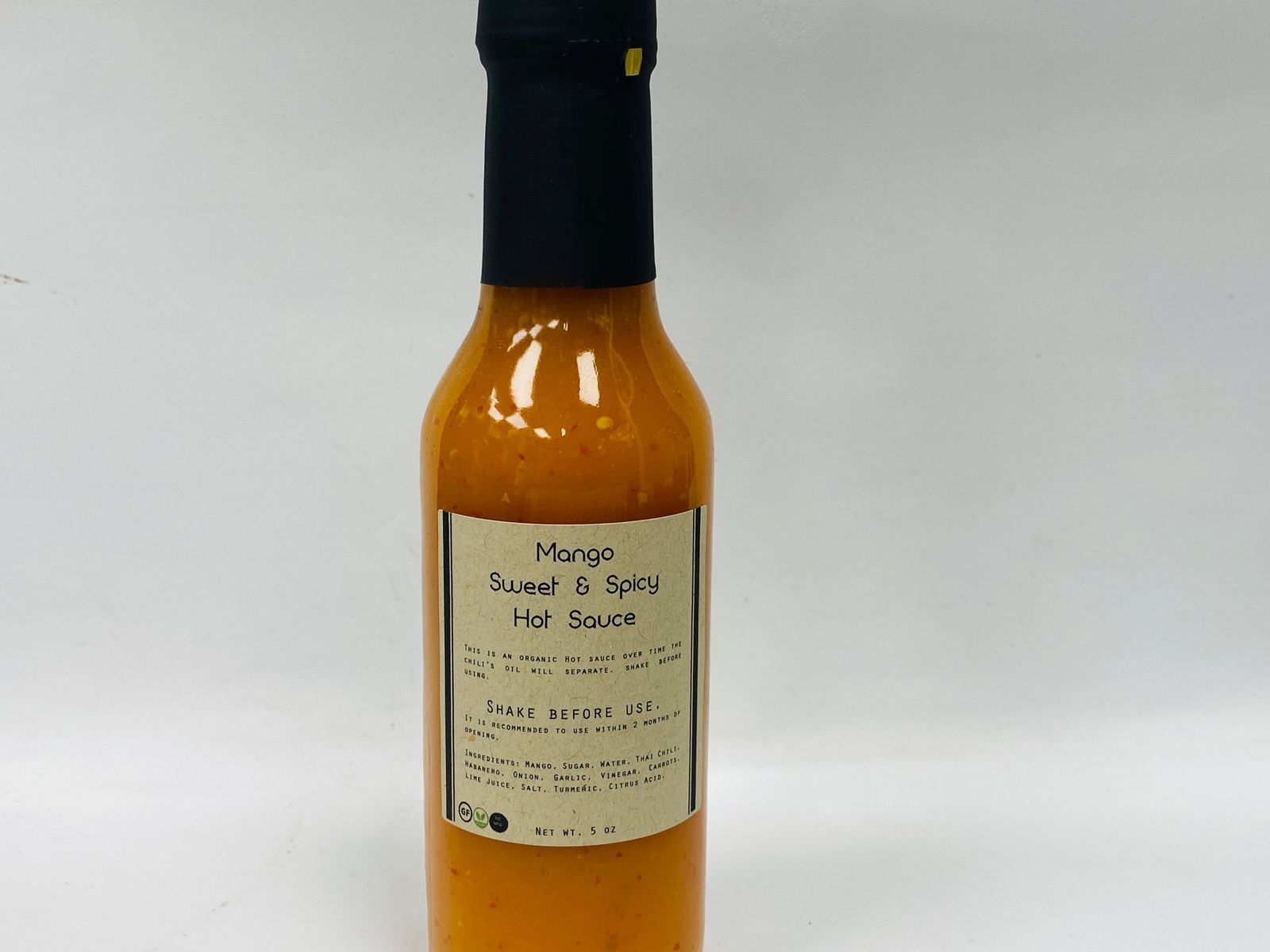 Order Bottled Mango Sweet & Spicy Sauce food online from Pinto Urban Thai Diner store, Richardson on bringmethat.com