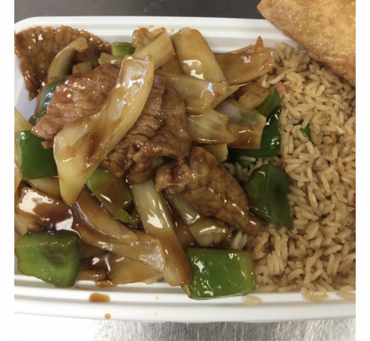 Order C4. Pepper Steak with Onions Combo 青椒牛 food online from China Star store, Blue Bell on bringmethat.com