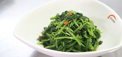 Order 30.	Spinach Salad w. Ginger Dressing 	薑汁菠菜 food online from Szechuan Gourmet store, New York on bringmethat.com