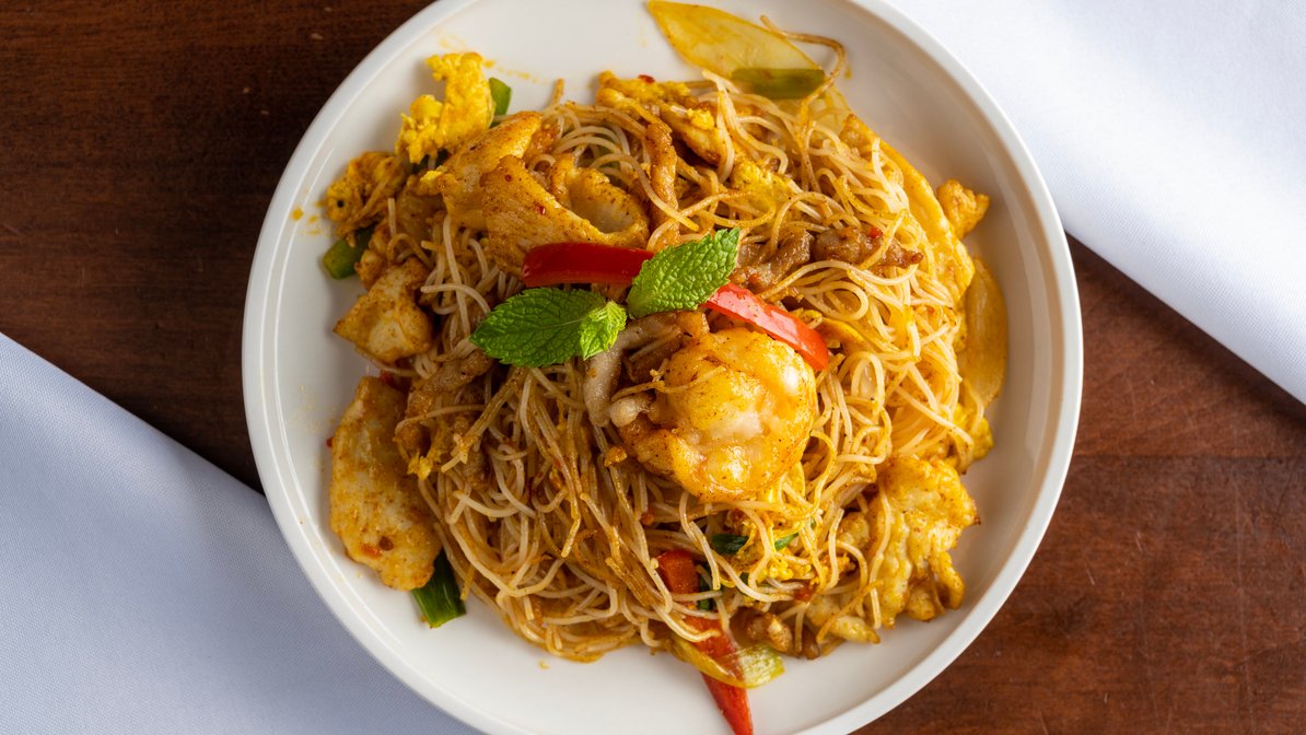 Order Singapore Style Noodle food online from Mingalaba Restaurant store, Burlingame on bringmethat.com