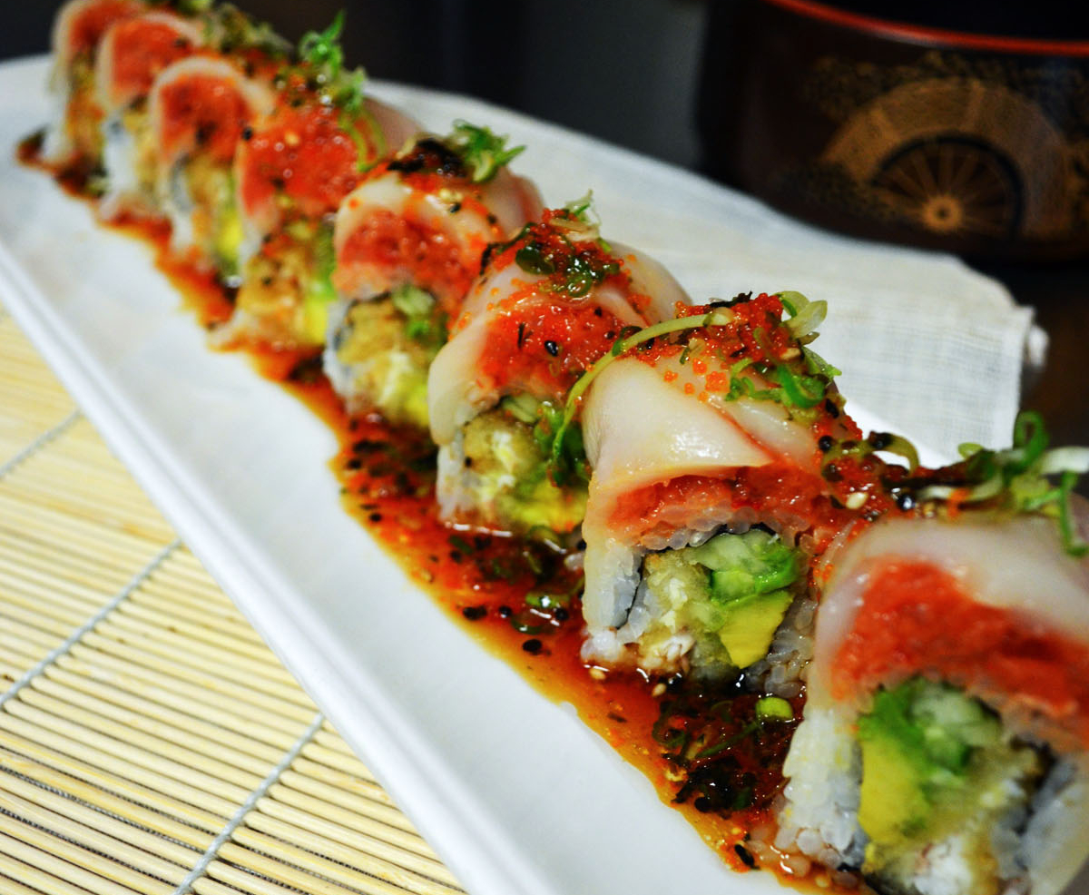 Order Tokyo Roll food online from Kino Sushi store, Los Angeles on bringmethat.com