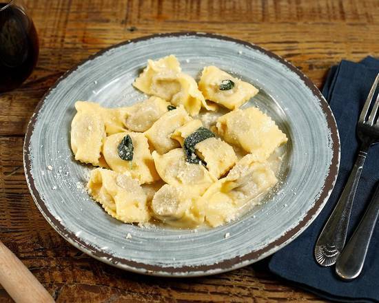 Order Meat Ravioli with sauce  food online from The Italian Homemade Company store, San Francisco on bringmethat.com