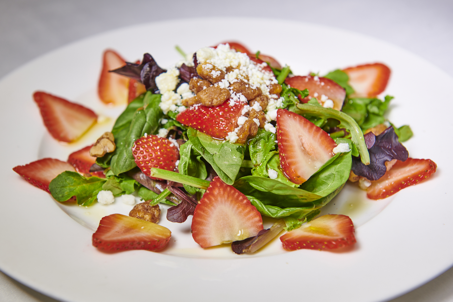 Order Strawberry and Goat Cheese Salad food online from Magno Grill store, New Rochelle on bringmethat.com