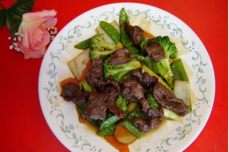 Order 54. Beef with Mixed Vegetable food online from China Garden store, Waukegan on bringmethat.com