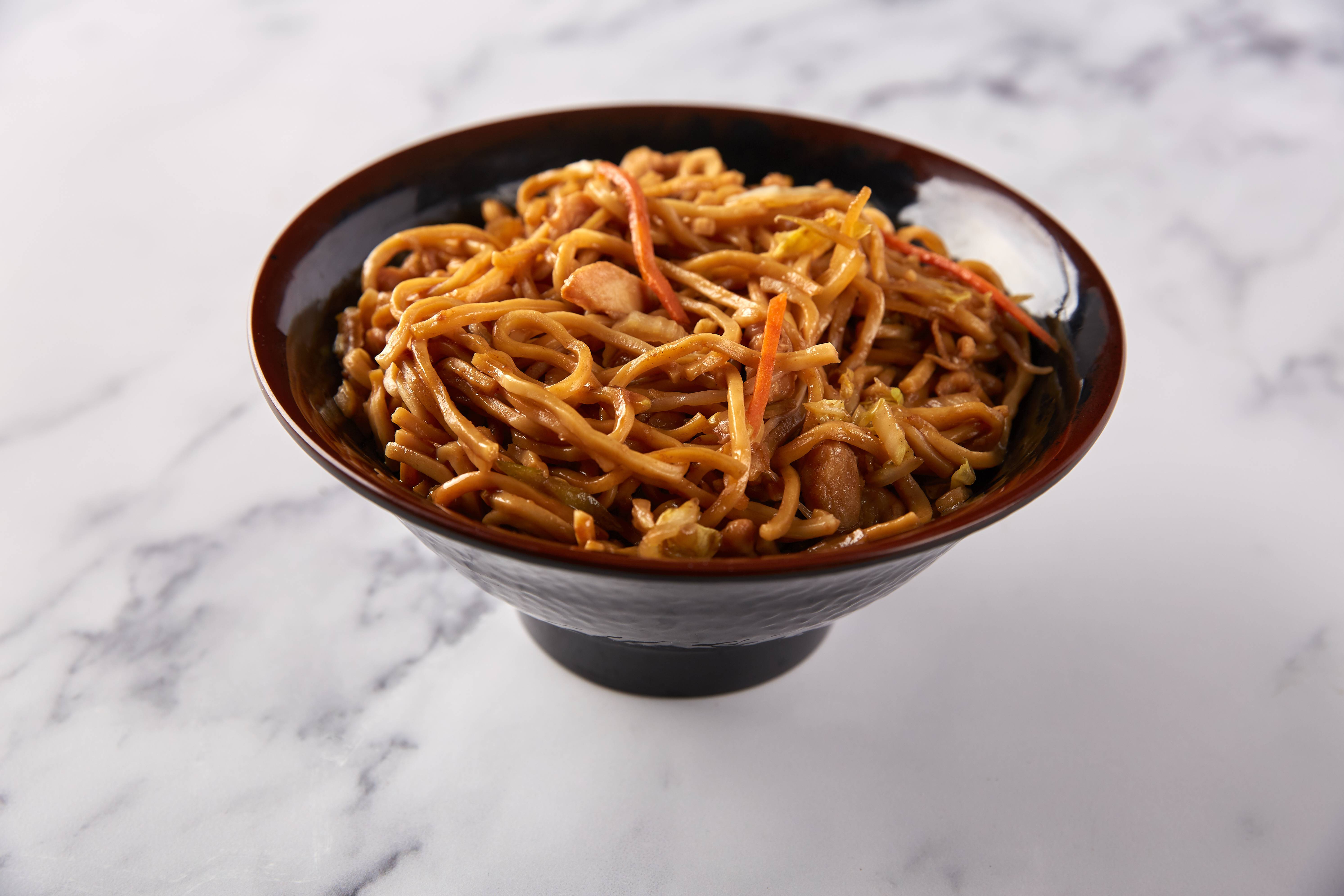 Order 30. Chicken Lo Mein food online from Panda China store, Virginia Beach on bringmethat.com
