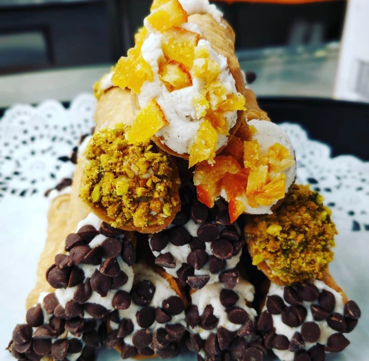 Order Chocolate Chip Cannoli food online from Amighetti's Bakery & Cafe store, Rock Hill on bringmethat.com