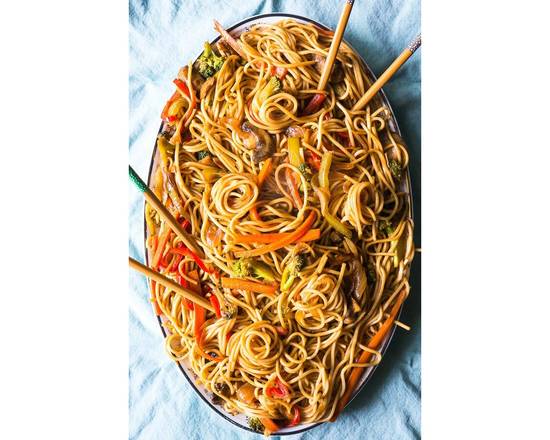 Order Vegetable Lo Mein food online from Ahi sushi grill store, Arlington on bringmethat.com