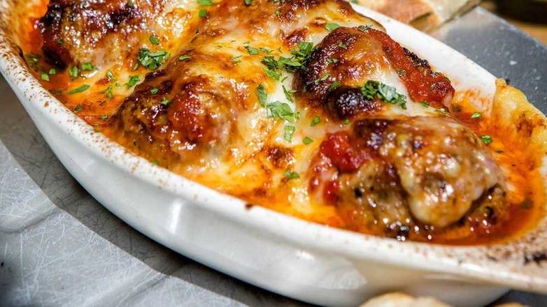 Order Meatballs food online from Il Forno Pizzeria store, Deerfield on bringmethat.com