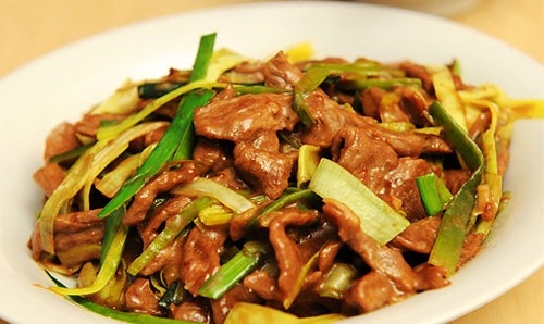 Order 52. Mongolian Beef food online from Rising Sun Chinese Food store, Foothill Ranch on bringmethat.com