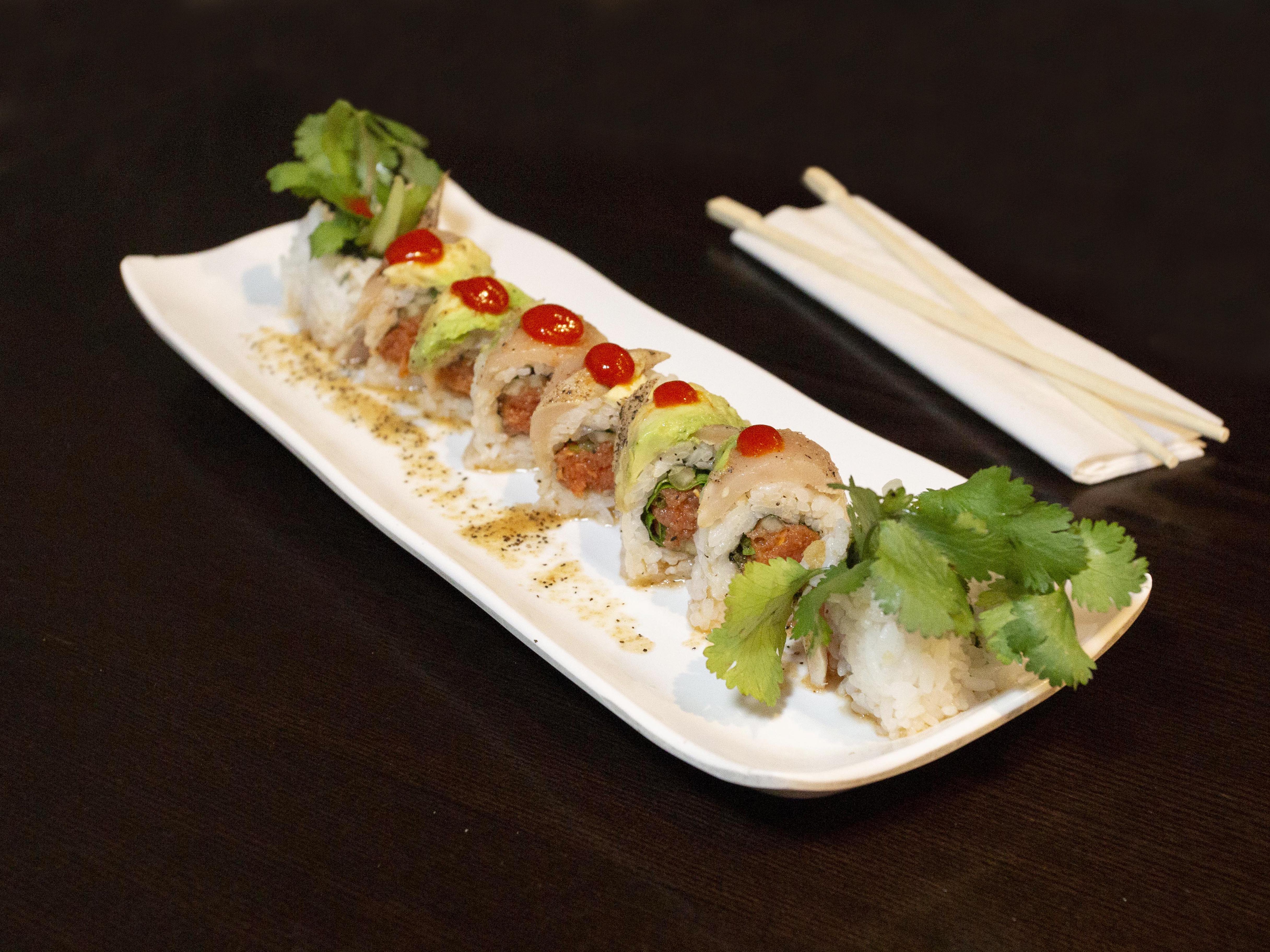 Order Cilantro Roll food online from Sushi Takumi store, Upland on bringmethat.com