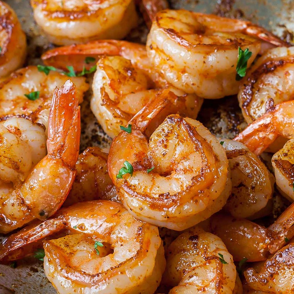 Order 10 Shrimps Sauteed with a Creamy Garlic Butter food online from Chicken Road store, Bellmore on bringmethat.com
