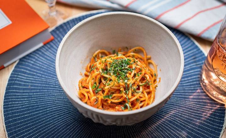 Order Spaghetti Pomodoro food online from Cheebo store, Burbank on bringmethat.com