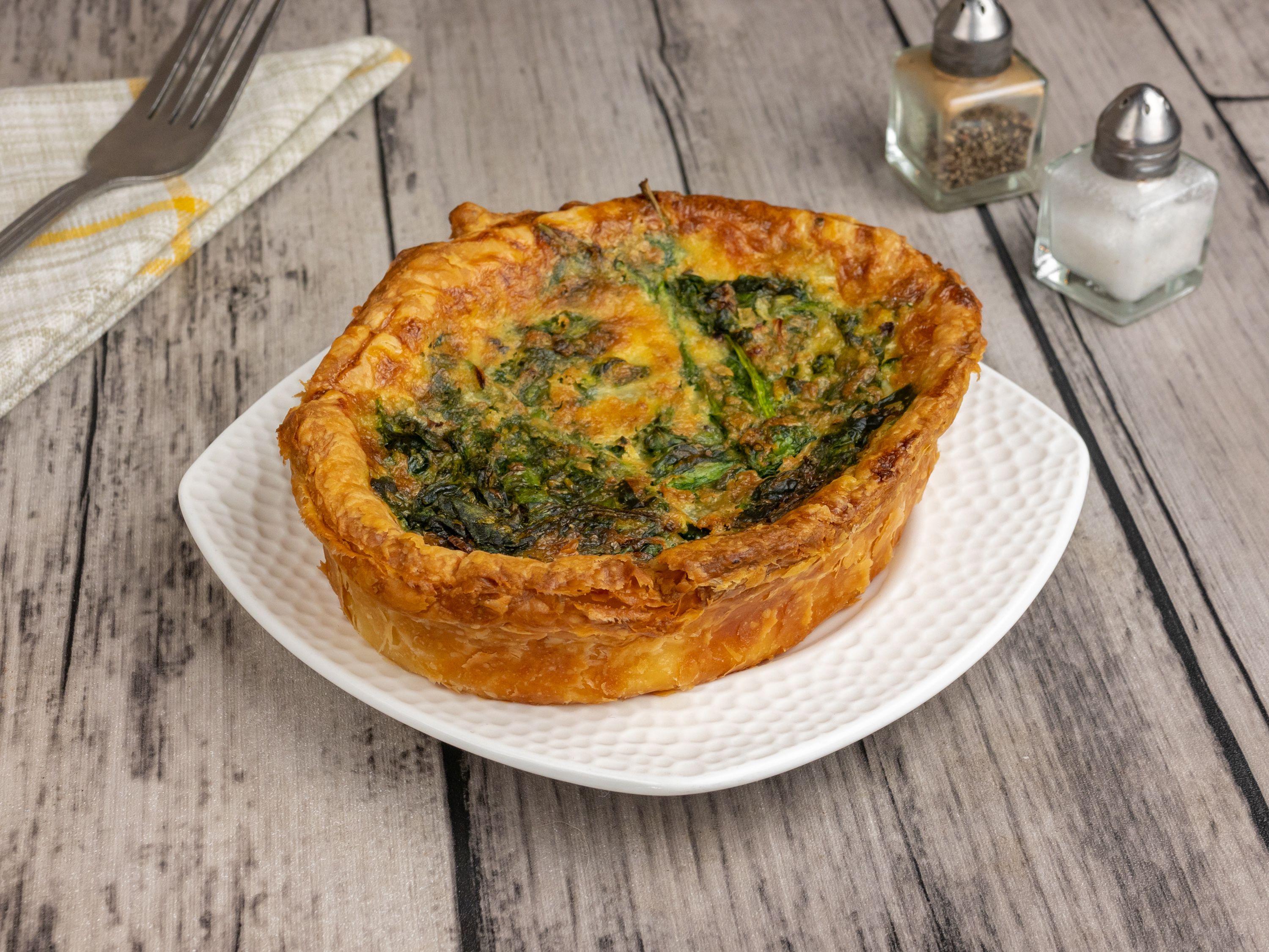 Order Spinach Quiche  food online from The Perfect Latte store, Richmond on bringmethat.com