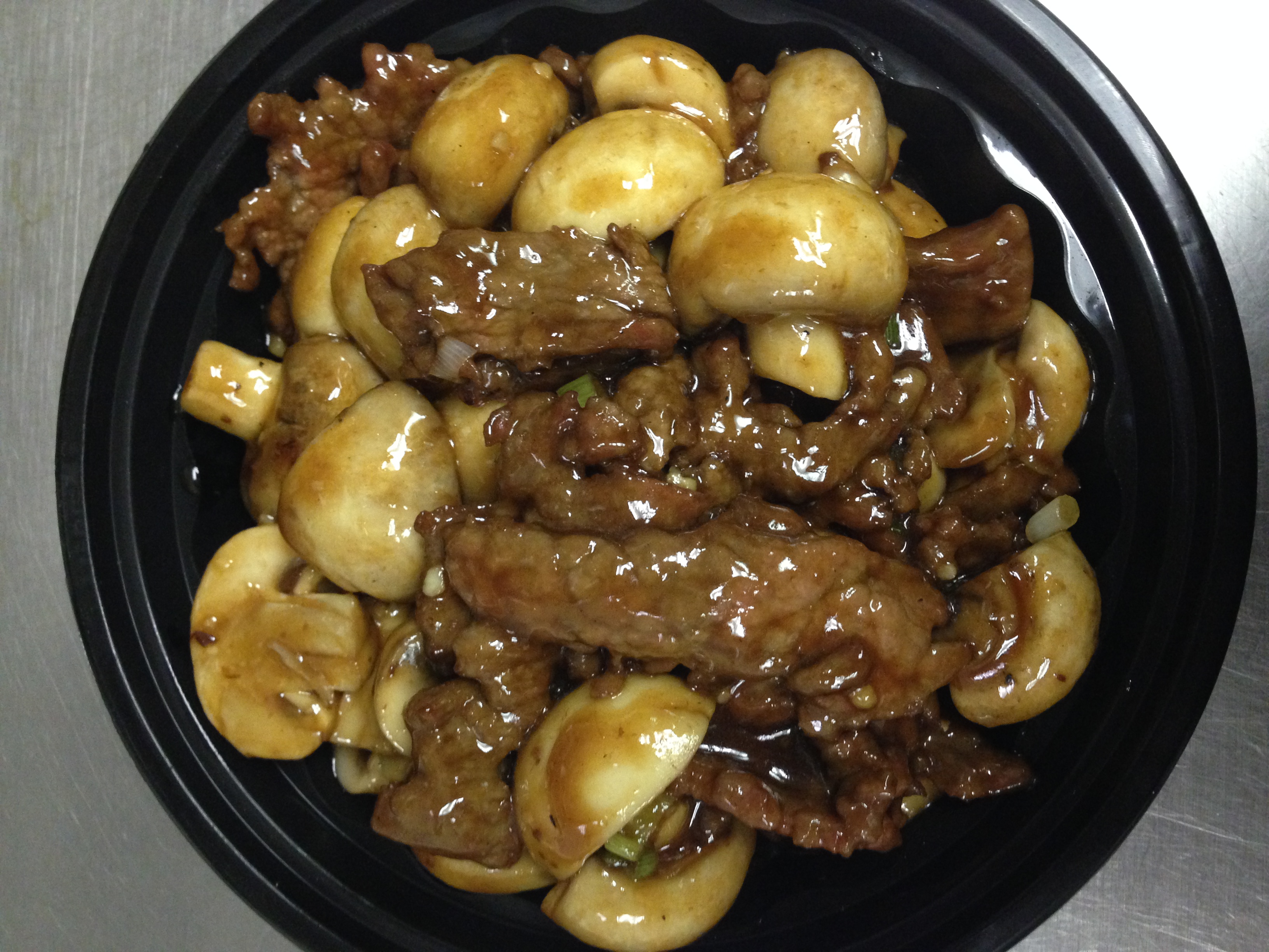 Order Beef with Mushrooms food online from Hunan Garden store, Houston on bringmethat.com