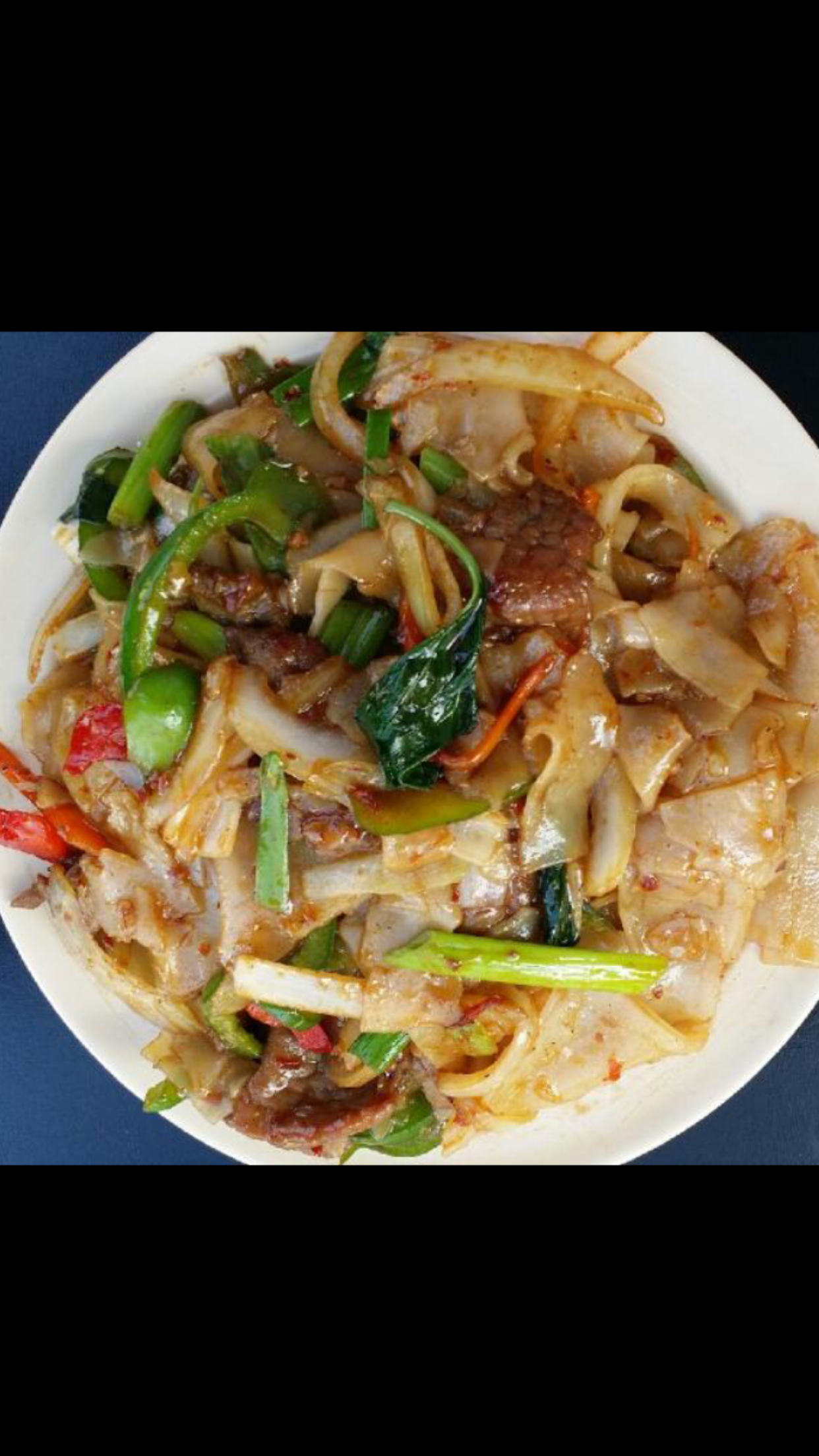 Order T6. Pad Ki Mao food online from Asian Garden store, Woodhaven on bringmethat.com