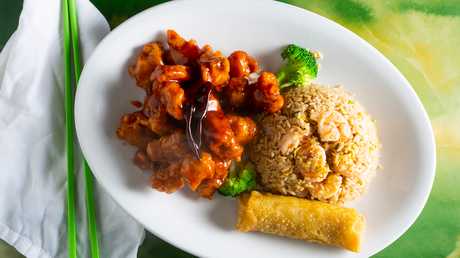 Order S7. General Tso's Chicken food online from Chinese Eatery store, Harvey on bringmethat.com