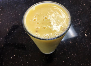 Order 1. Banana, Orange and Pineapple Smoothie food online from Healthy Garden & Gourmet Pizza store, Moorestown on bringmethat.com